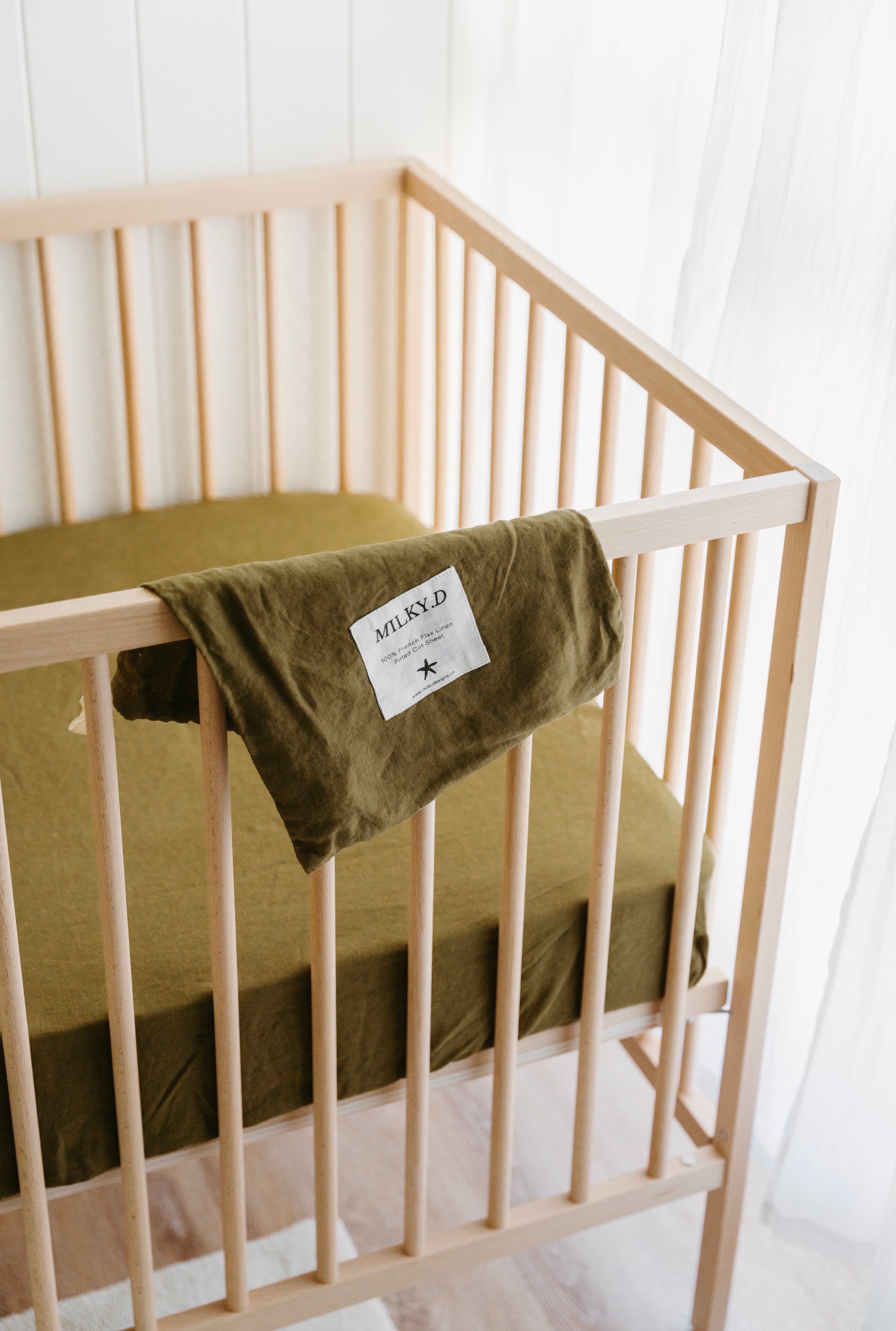 Olive Linen Bassinet Sheet