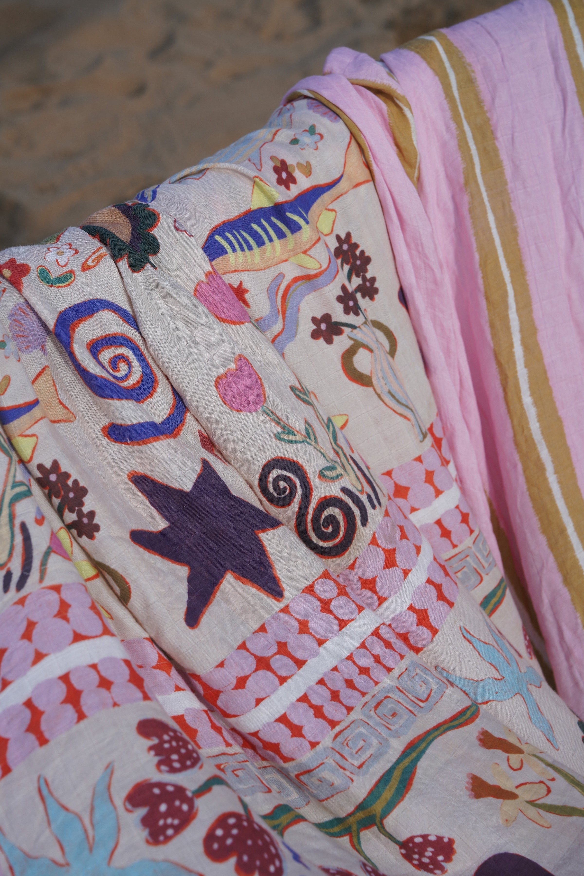 Wonderland Wrap