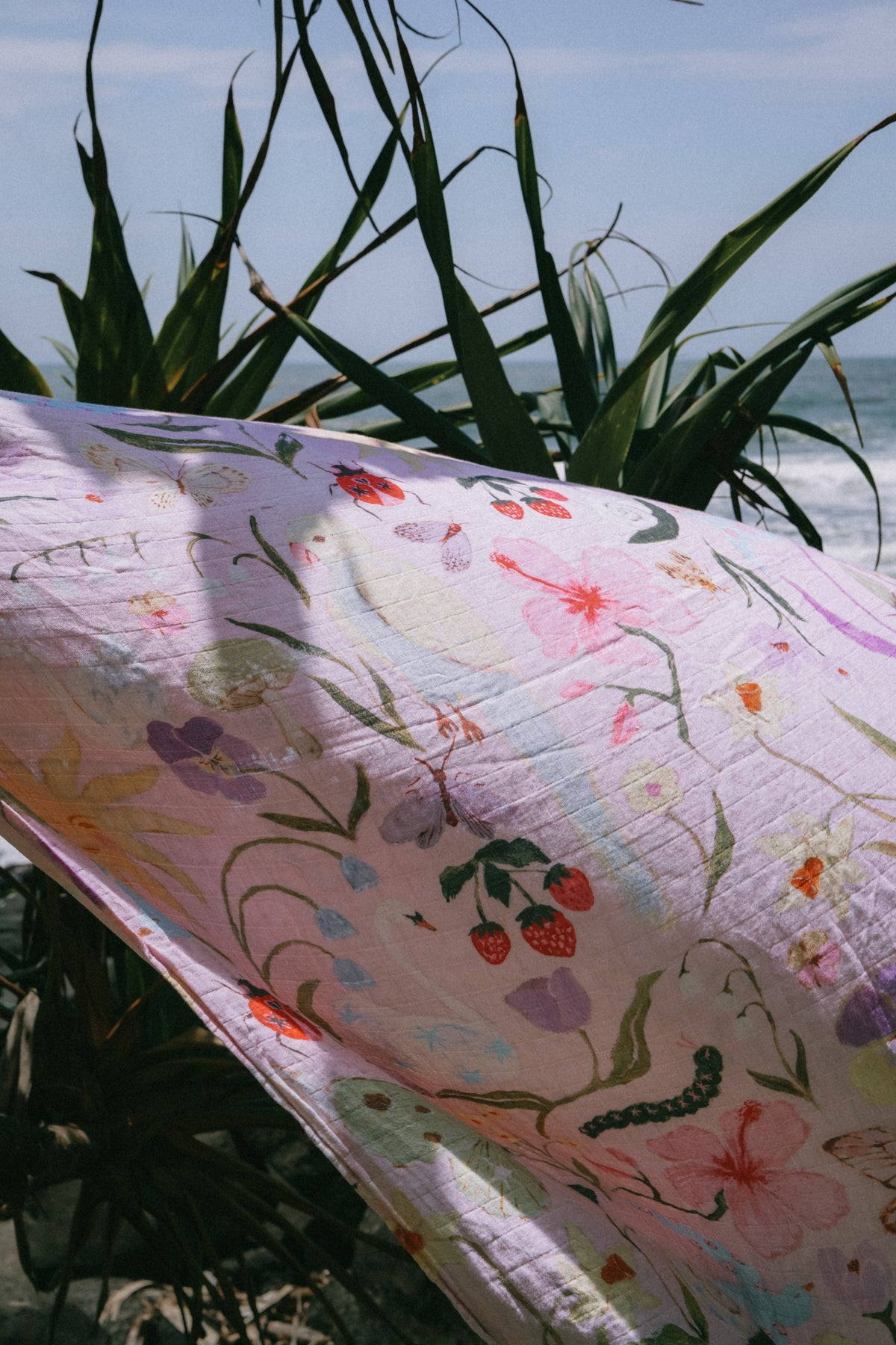 Magic Garden Wrap